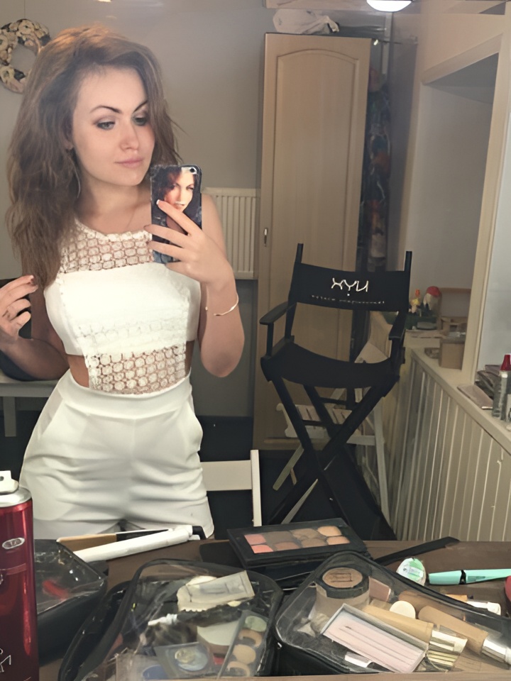 Индира привлекальеная девушка из Дубны цена от 4000 руб