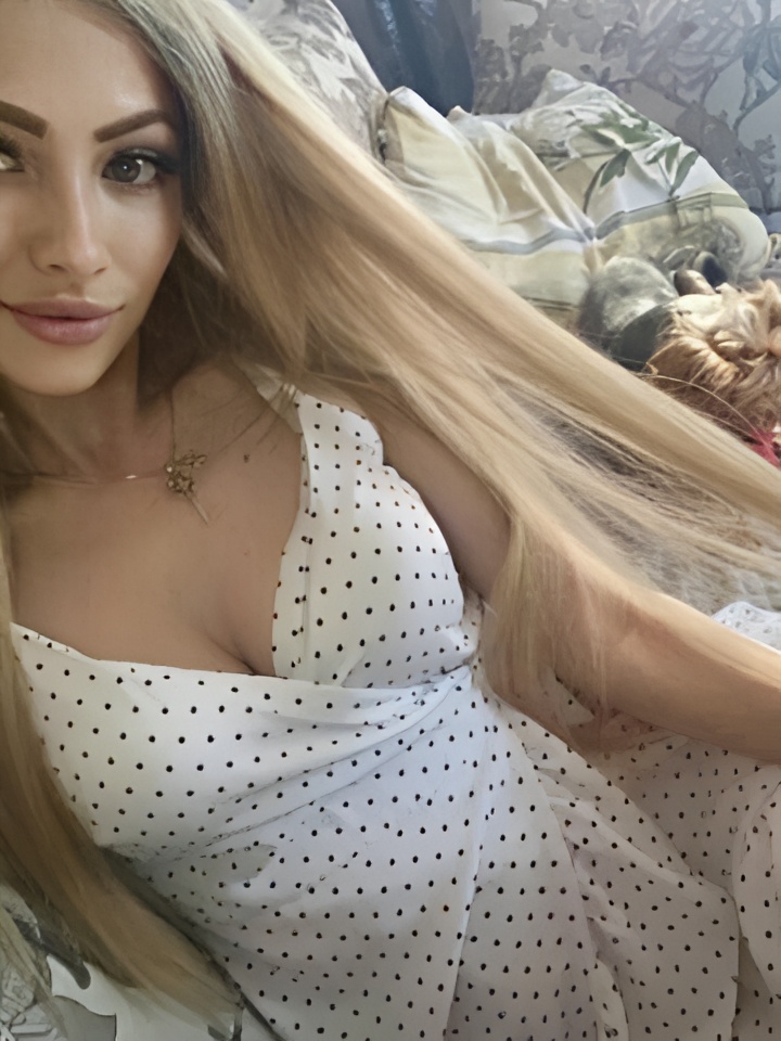 Индивидуалка София, доступна для личного знакомства от 2500 руб