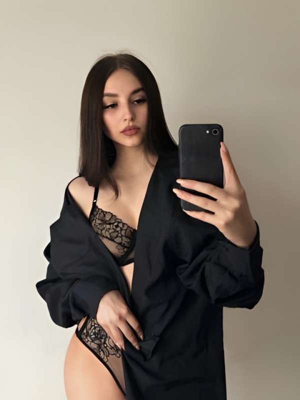 Алиана привлекательная девушка из Дубны цена от 5000 руб