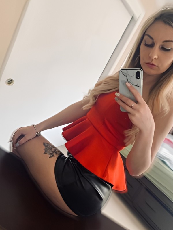 Дарья привлекательная девушка из Дубны цена от 5000 руб