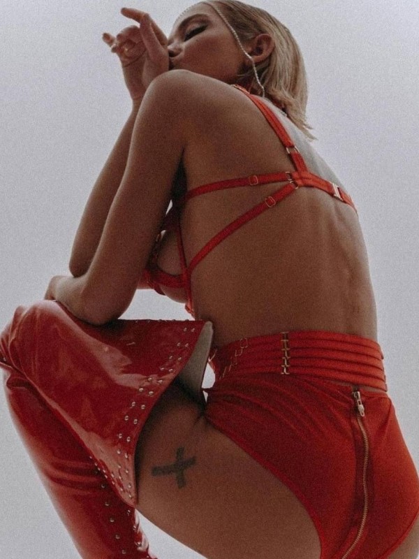 Луиза привлекательная девушка из Дубны цена от 4500 руб